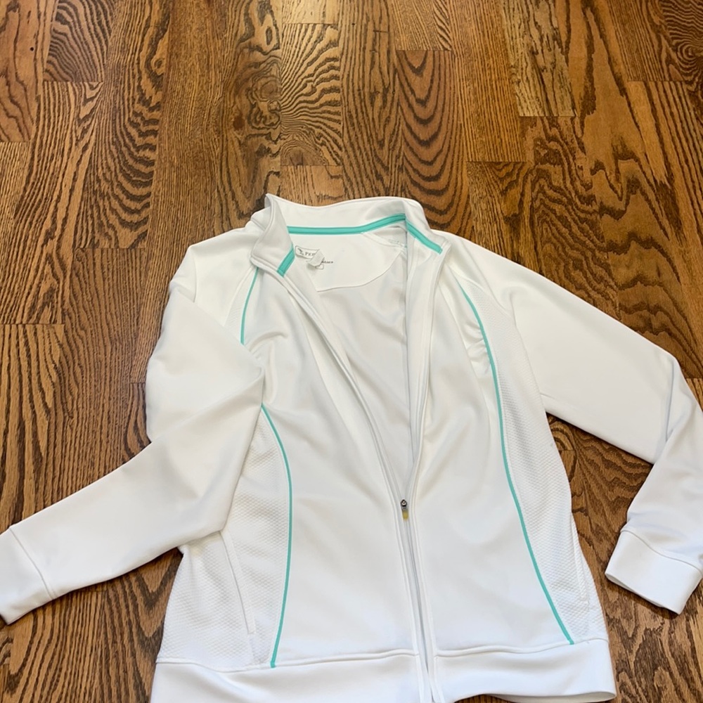 White pebble beach jacket
